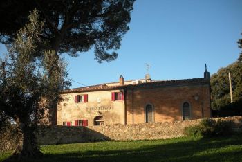 <a href=?wwwtoskanaferien-wein.de,90>B 3 - Weingut in Bolgheri<br>wohnen in einer alten Villa